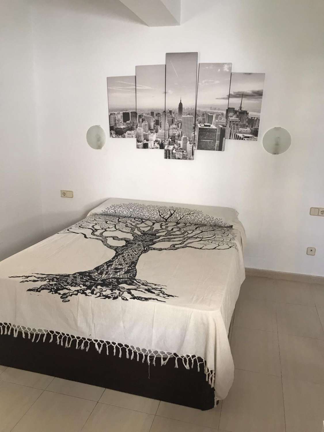 SE ALQUILA BONITO LOFT EN 1ª LÍNEA DE PLAYA MEDIA TEMPORADA HASTA 30.6.26 en Benalmádena Costa.-