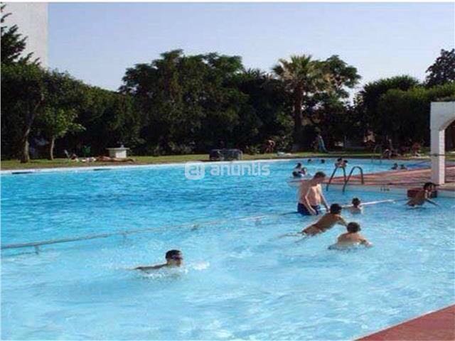 SE ALQUILA BONITO Y ACOGEDOR APARTAMENTO DESDE  01/09/2026 HASTA 30.6.27  EN LA  BENALMADENA.-