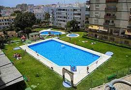 Se alquila  desde   1.9.26-15.6.27  bonito estudio recién reformado en Benalmadena Costa a 100 metros de la playa