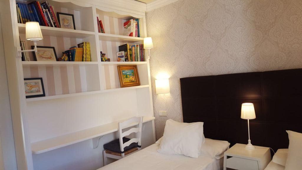 Se  alquila MEDIA TEMPORADA desde 11/09/2026 - 30.6.27  precioso apartamento en Playamar (Torremolinos).-