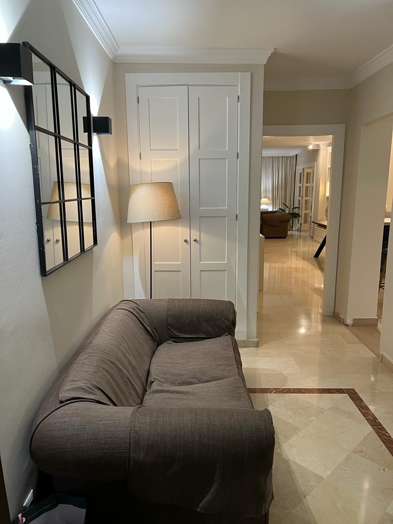 Se  alquila MEDIA TEMPORADA desde 11/09/2026 - 30.6.27  precioso apartamento en Playamar (Torremolinos).-