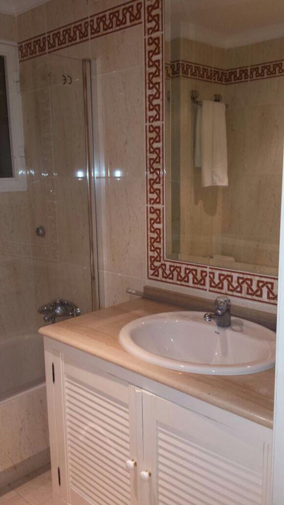 Se  alquila MEDIA TEMPORADA desde 11/09/2026 - 30.6.27  precioso apartamento en Playamar (Torremolinos).-