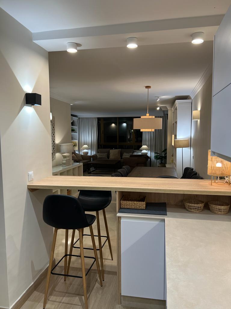 Se  alquila MEDIA TEMPORADA desde 11/09/2026 - 30.6.27  precioso apartamento en Playamar (Torremolinos).-