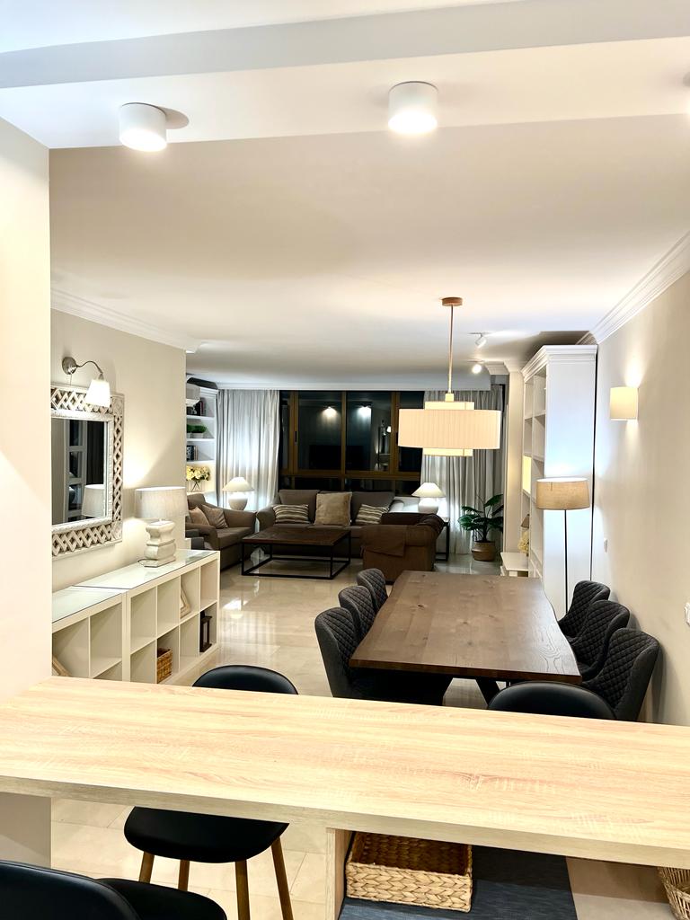 Se  alquila MEDIA TEMPORADA desde 11/09/2026 - 30.6.27  precioso apartamento en Playamar (Torremolinos).-