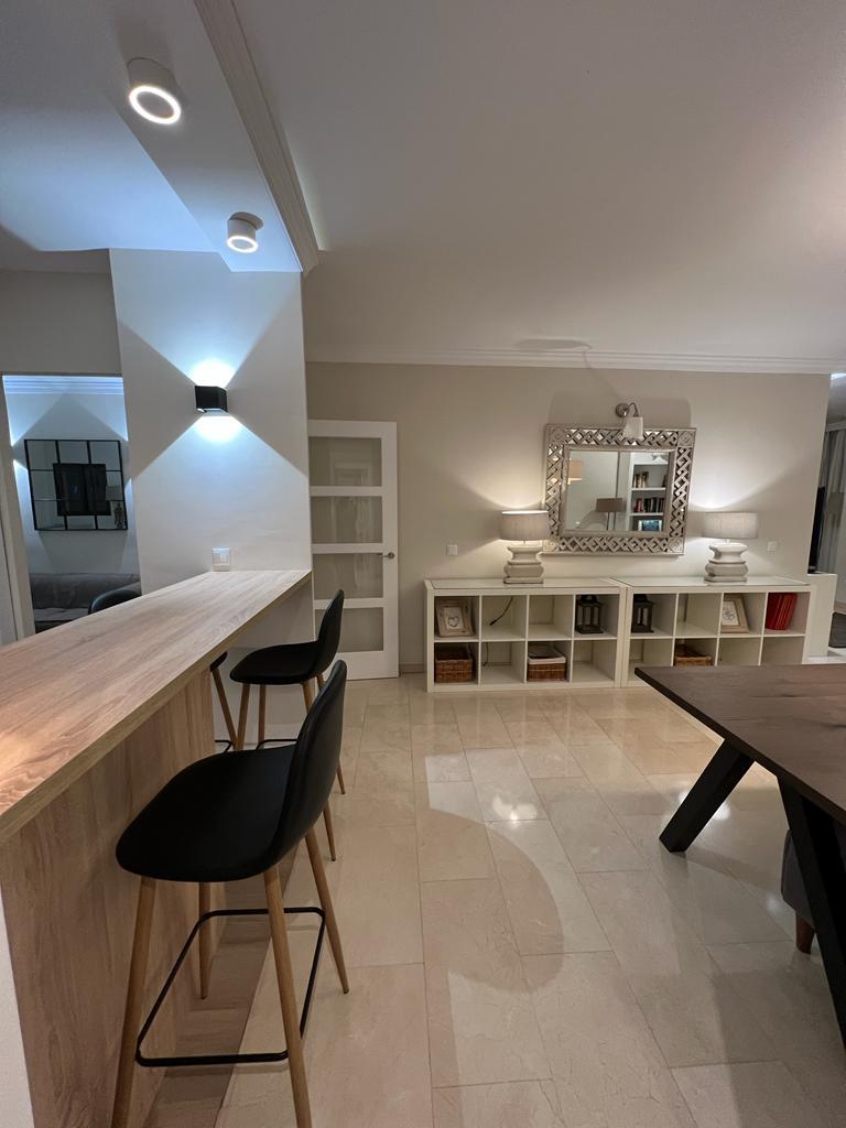 Se  alquila MEDIA TEMPORADA desde 11/09/2026 - 30.6.27  precioso apartamento en Playamar (Torremolinos).-