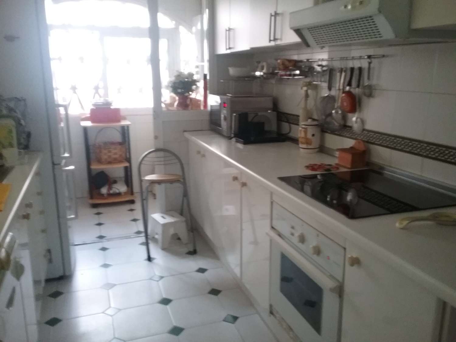 SE VENDE ESTUPENDA ESTUPENDA CASA ADOSADA EN LOS BOLICHES, ( FUENGIROLA)