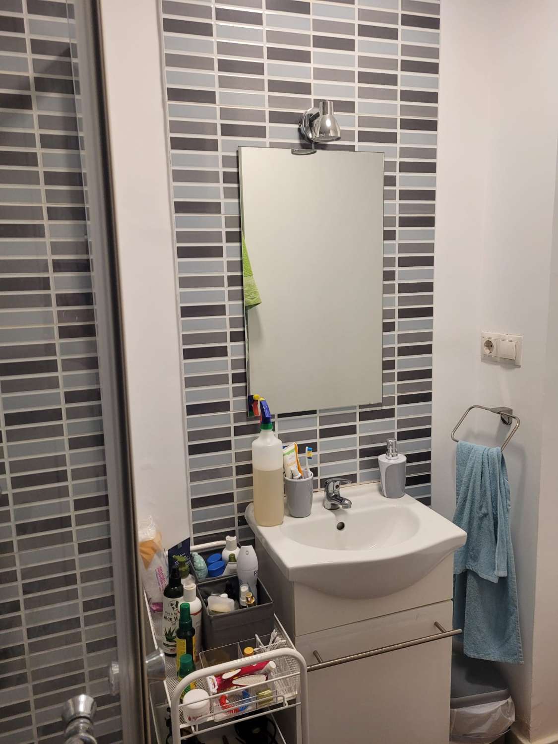 SE ALQUILA ESTUDIO  DESDE 1.1.26-30.6.26  EN ZONA ARROYO DE LA MIEL (BENALMADENA)