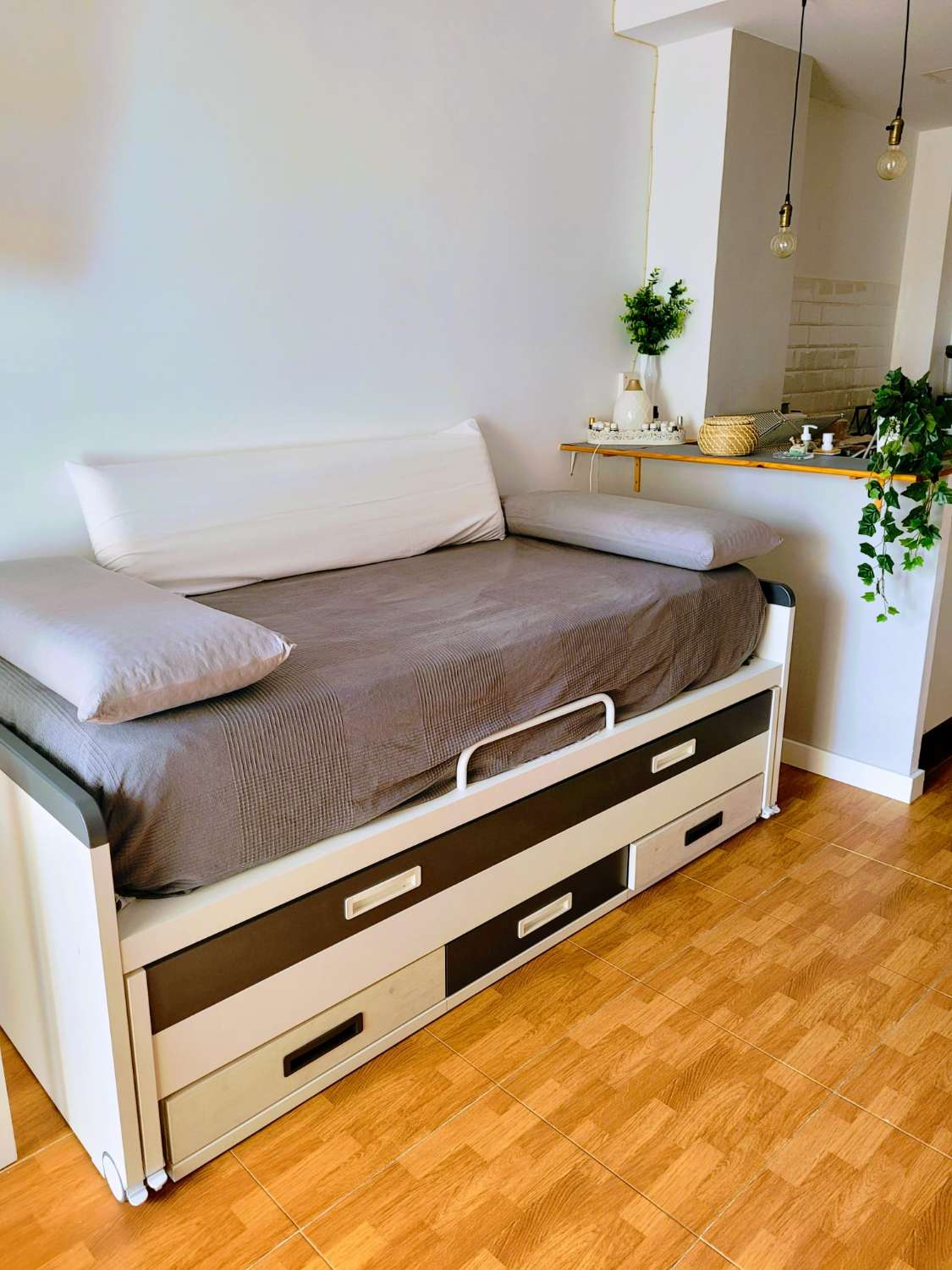 SE ALQUILA ESTUDIO  DESDE 1.1.26-30.6.26  EN ZONA ARROYO DE LA MIEL (BENALMADENA)