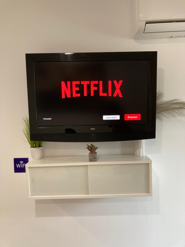 SE ALQUILA ESTUDIO HASTA 31.5.26 EN ZONA EL PINILLO (TORREMOLINOS).