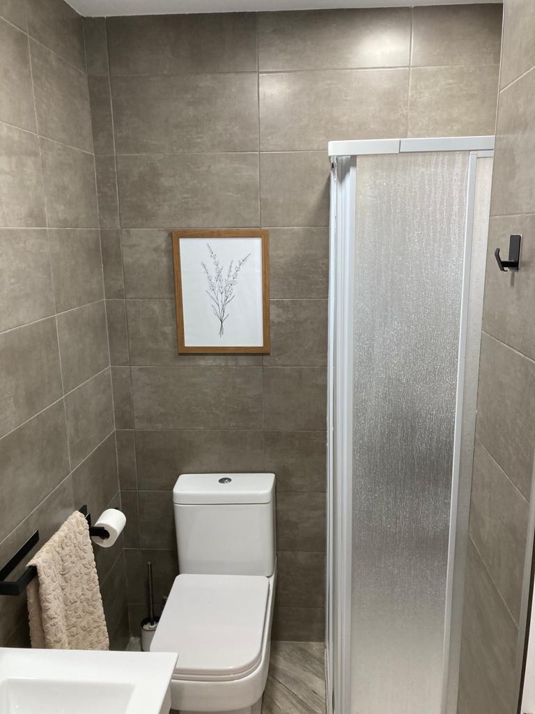 SE ALQUILA ESTUDIO HASTA 31.5.26 EN ZONA EL PINILLO (TORREMOLINOS).