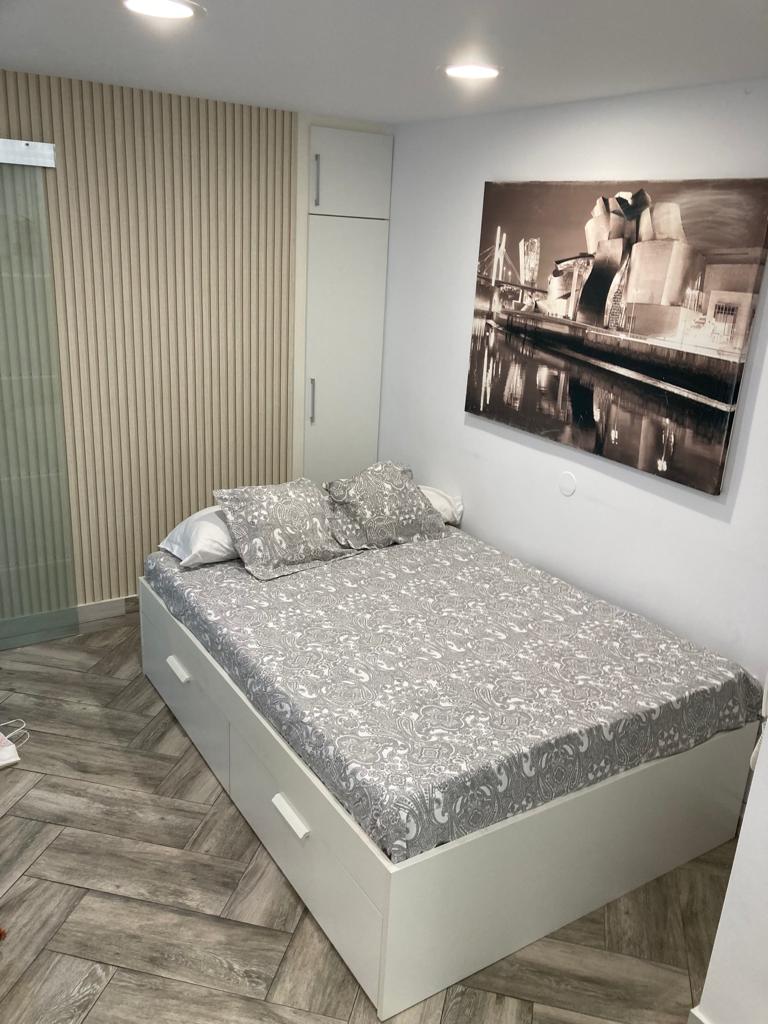 SE ALQUILA ESTUDIO HASTA 31.5.26 EN ZONA EL PINILLO (TORREMOLINOS).