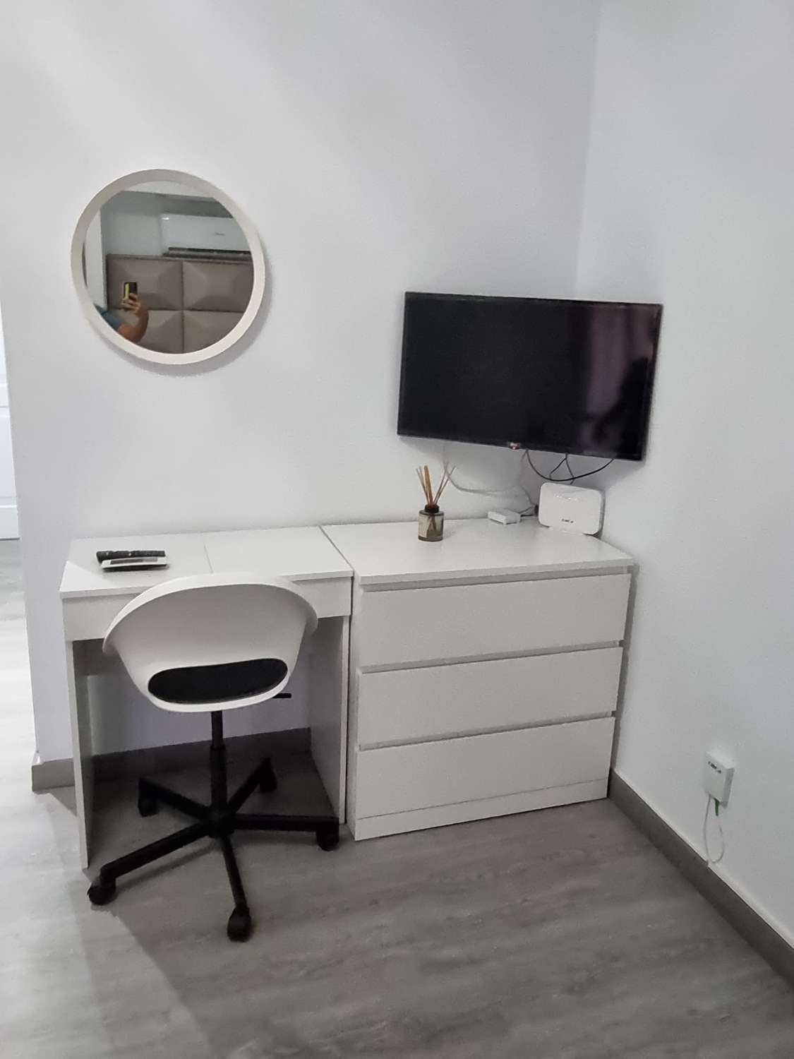 Flot studie med havudsigt til leje fra 01.02.26 - 31.5.26 og fra 01/09/2026 til 30/06/2027 i Arroyo de la Miel (Benalmadena)