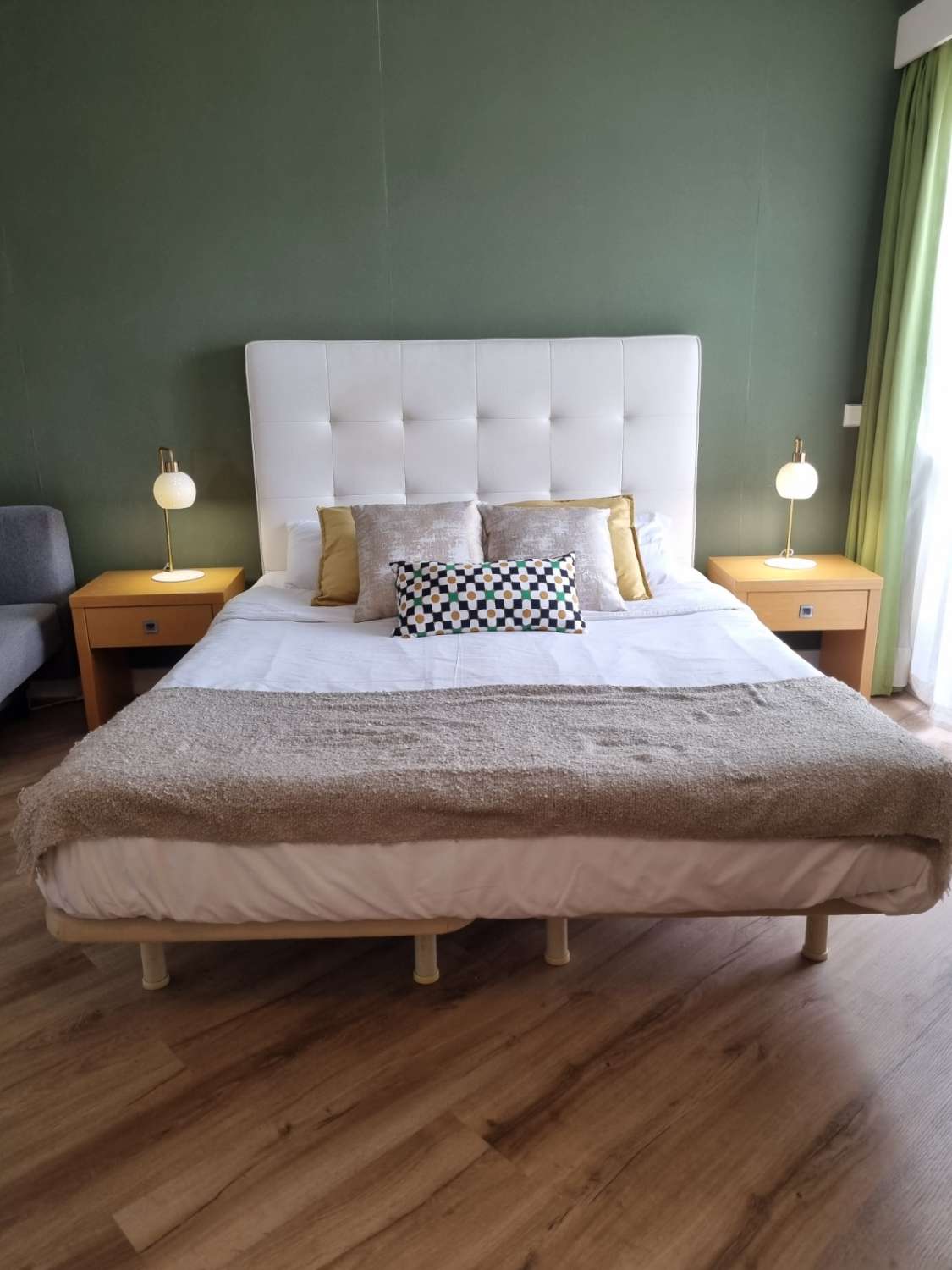 Smukt renoveret studie til leje indtil 22/02/2026 til 30/05/2026 og fra 01/09/2026 til 30/06/2027 i Benalbeach (Benalmadena)