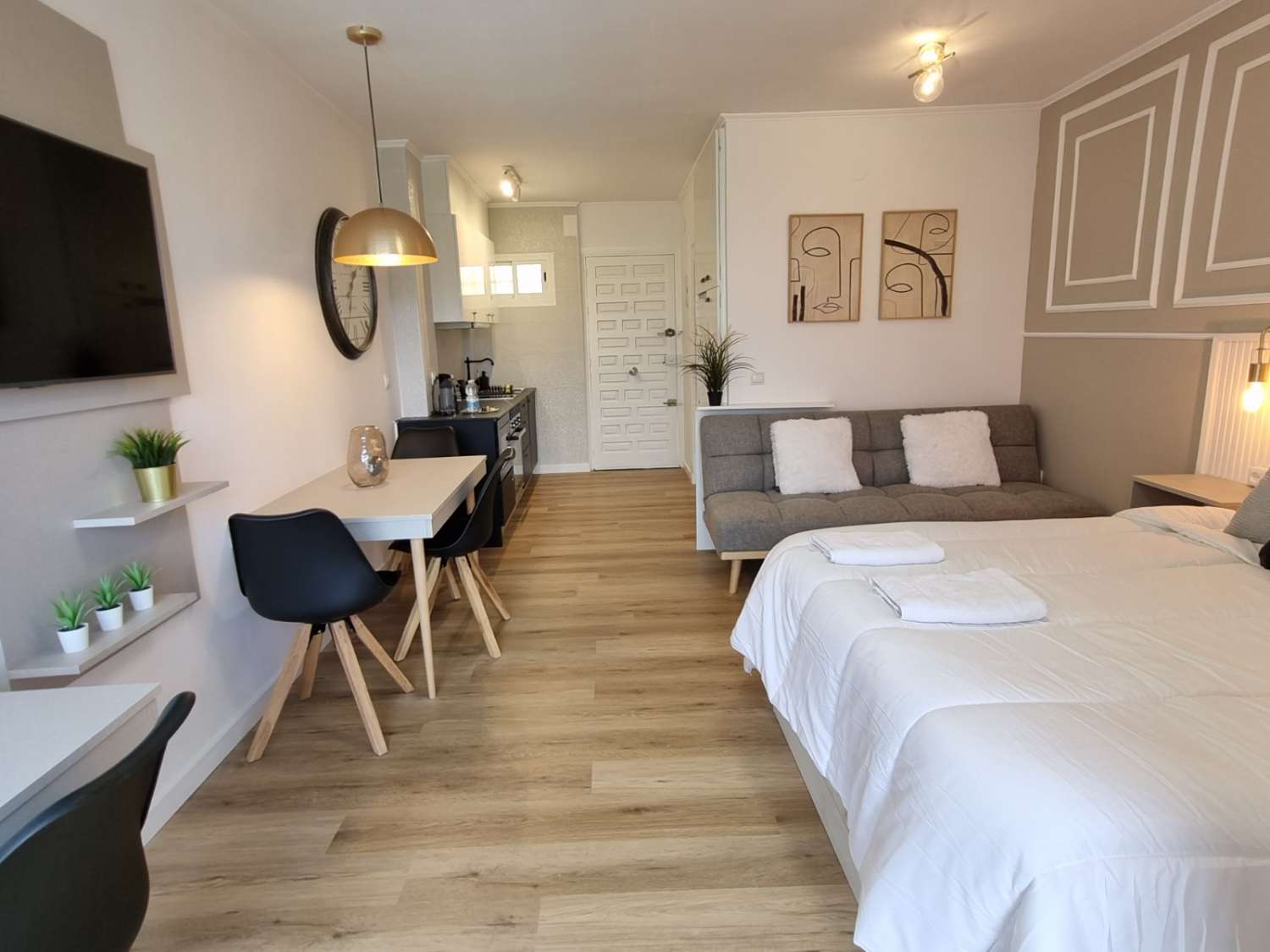 Smukt renoveret studie til leje fra 01/09/2026 - 31/06/2027 i Benalmadena