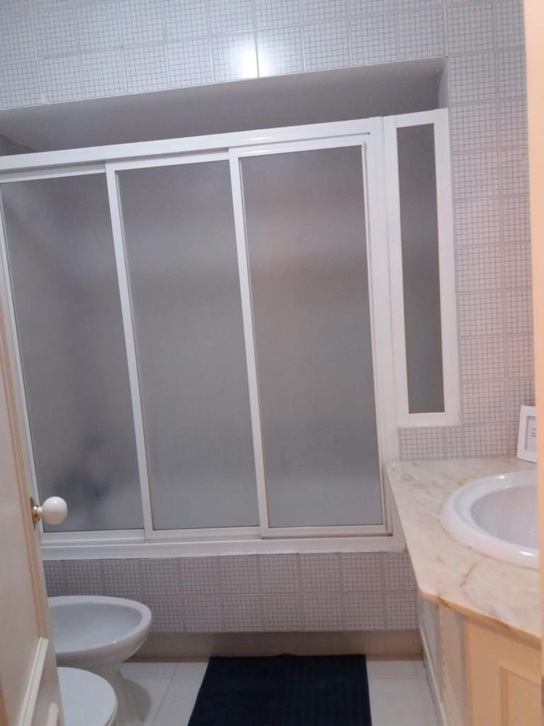 Se alquila  desde ahora por un periodo máximo 10 meses   bonito apartamento en Arroyo de la Miel .