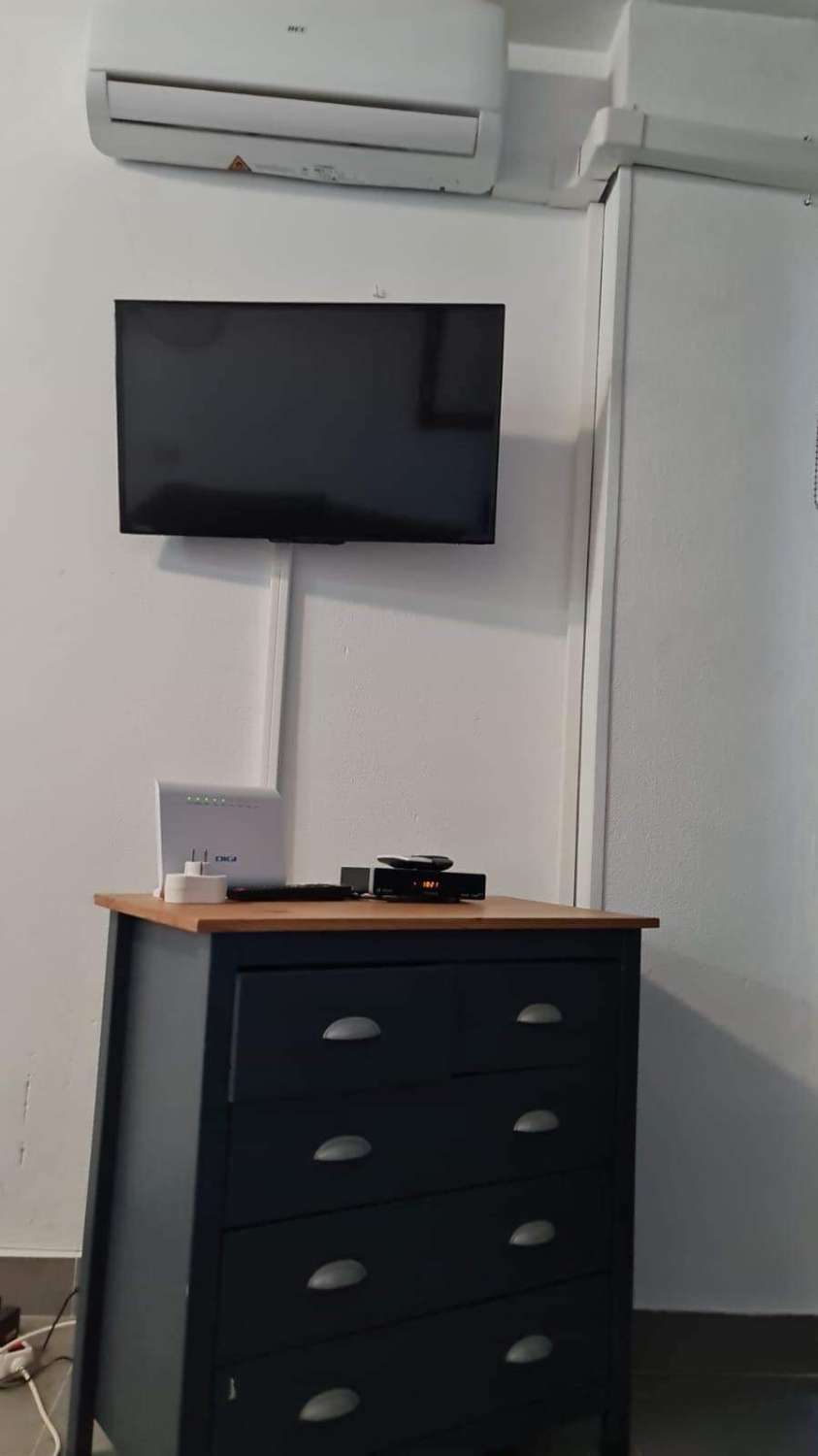 STUDIO IN AFFITTO PER MEZZA STAGIONE FINO AL 30/06/2026 E DAL 01/09/2026 AL 30/06/2027 NELLA ZONA EL PINILLO (TORREMOLINOS)