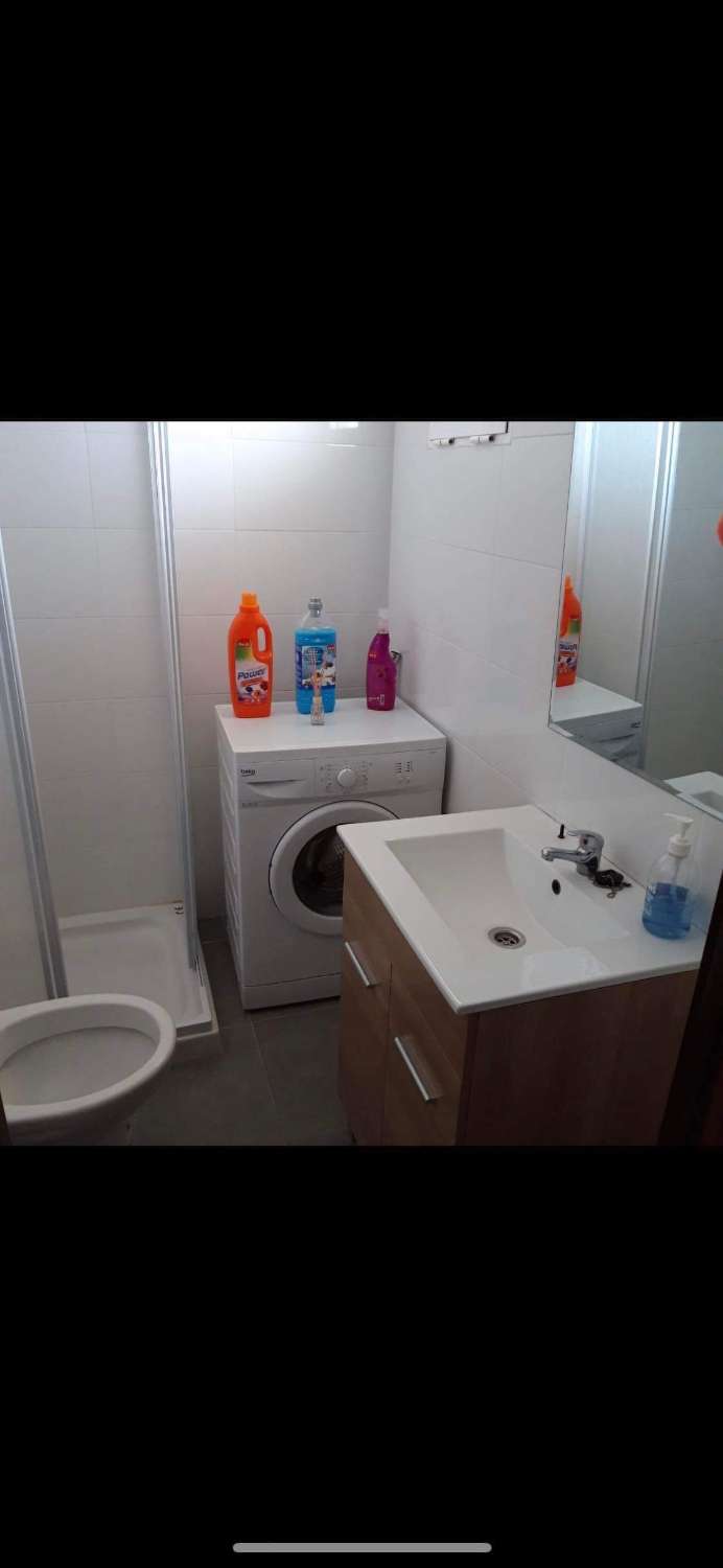 STUDIO IN AFFITTO PER MEZZA STAGIONE FINO AL 30/06/2026 E DAL 01/09/2026 AL 30/06/2027 NELLA ZONA EL PINILLO (TORREMOLINOS)