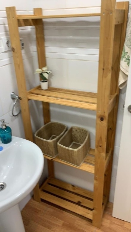 Se alquila de 15/10/2026 - 20/03/2027 bonito apartamento con vistas al mar en La Carihuela (Torremolinos)