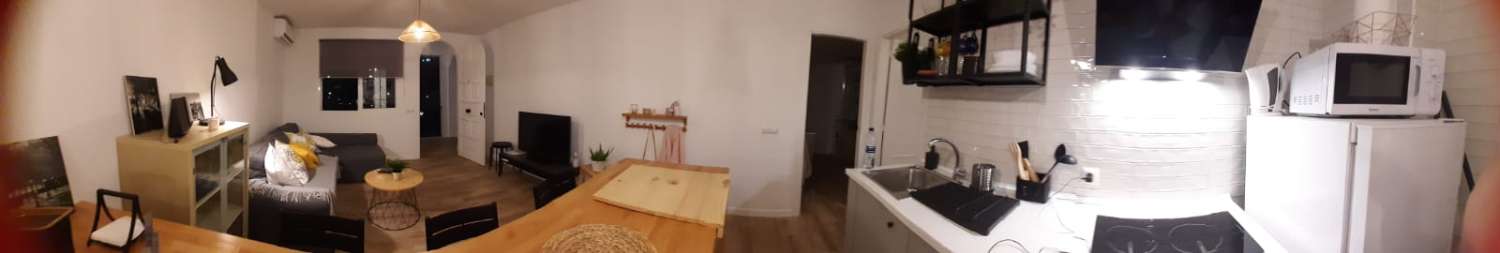 AFFITTO A PARTO TERMINE DAL 01/11/2025 AL 30/06/2026 E DESDE01/09/2026 - 30/06/2027 APPARTAMENTO CHARMING, 2ª LINEA BEACH, A BENALMADENA COSTA