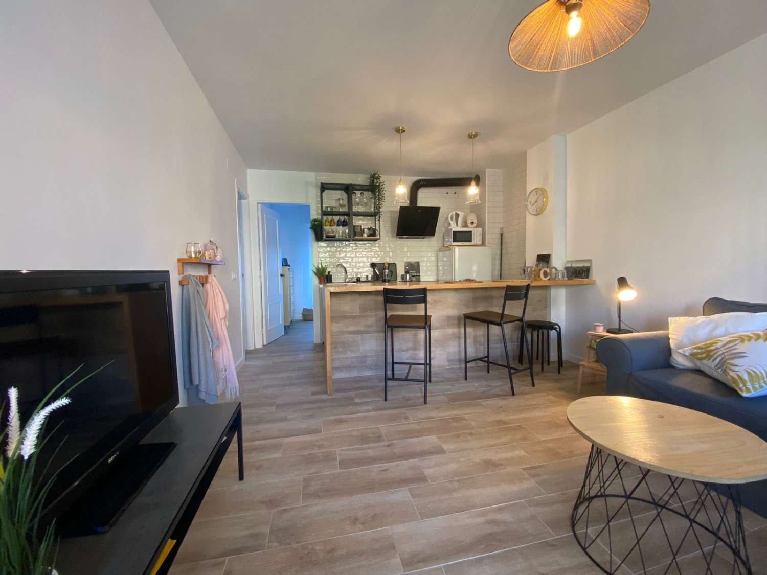 AFFITTO A PARTO TERMINE DAL 01/11/2025 AL 30/06/2026 E DESDE01/09/2026 - 30/06/2027 APPARTAMENTO CHARMING, 2ª LINEA BEACH, A BENALMADENA COSTA