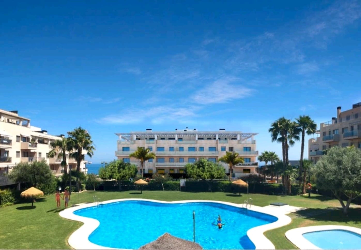 SE ALQUILA ESPECTACULAR APARTAMENTO desde 01/09/26- 31/05/27 EN EL PINILLO TORREMOLINOS