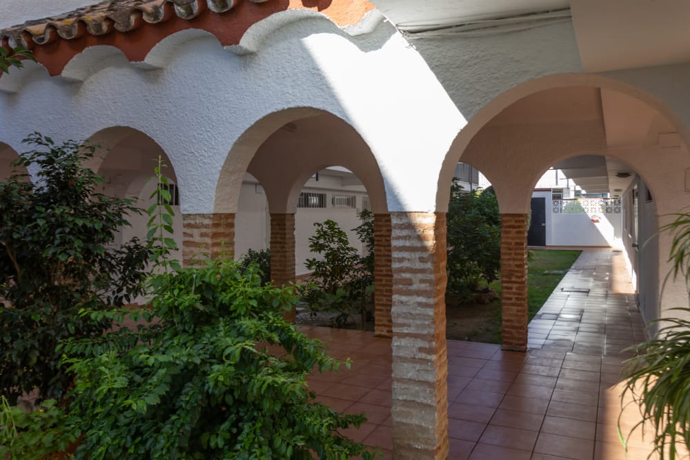 SE ALQUIILA HASTA 30.6.26 BONITO APARTAMENTO CERCA DE PLAZA SOLYMAR ( BENALMADENA)