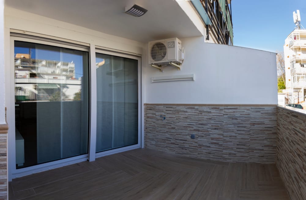 SE ALQUIILA HASTA 30.6.26 BONITO APARTAMENTO CERCA DE PLAZA SOLYMAR ( BENALMADENA)