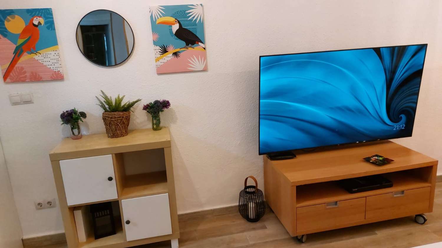 SE ALQUILA DESDE 1/9/26 -30/06/2027 BONITO APARTAMENTO REFORMADO  CERCA PLAZA SOLYMAR