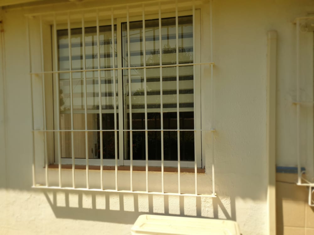 SE ALQUILA DESDE 1/9/26 -30/06/2027 BONITO APARTAMENTO REFORMADO  CERCA PLAZA SOLYMAR