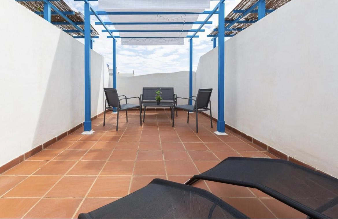 Se alquila del 1/9/2026 -  30/6/2027  bonito Duplex  apartamento en Benalmadena Costa a 200 metros de la playa