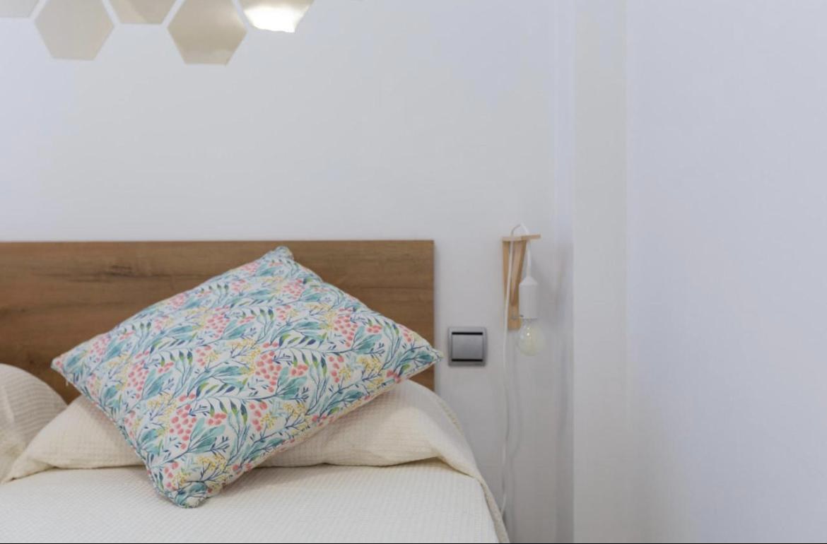 Se alquila del 1/9/2026 -  30/6/2027  bonito Duplex  apartamento en Benalmadena Costa a 200 metros de la playa