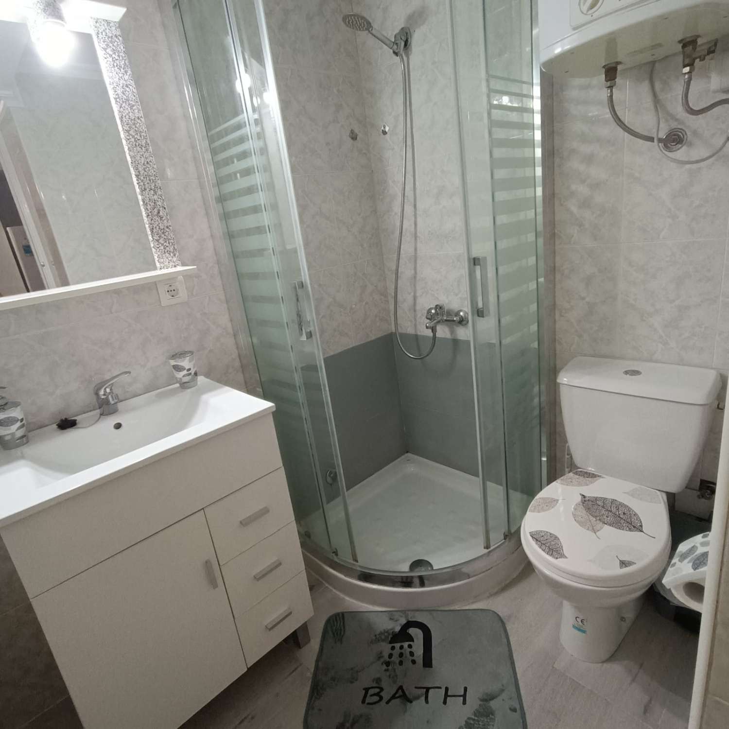 STUDIE TIL LEJE FRA 01/09/2026 TIL 30/06/2027 I ZONA CENTRO (TORREMOLINOS)