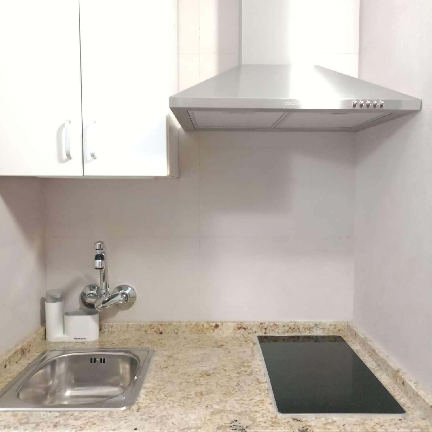 STUDIE TIL LEJE FRA 01/09/2026 TIL 30/06/2027 I ZONA CENTRO (TORREMOLINOS)