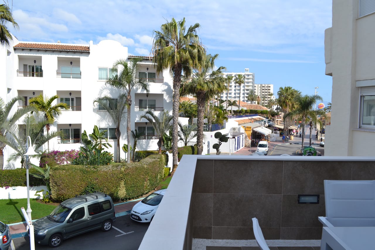 SE ALQUILA DESDE 1.10.26-31.5.27 BONITO APARTAMENTO EN PUERTO MARINA (BENALMADENA)