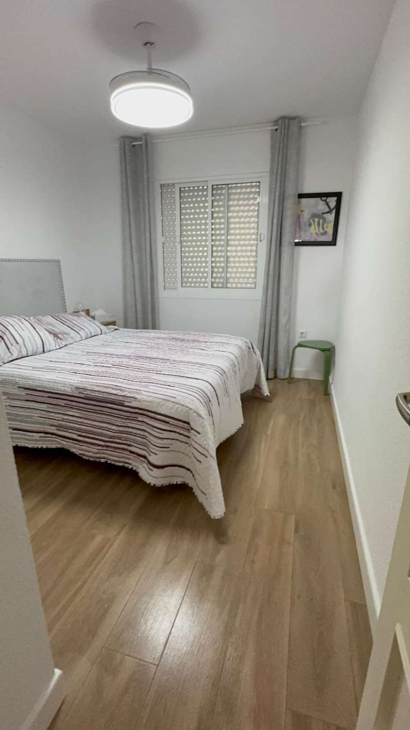 SE ALQUILA DEL 01.09.2026 - 31.05.2027  BONITO APARTAMENTO REFORMADO CON VISTAS AL MAR EN ARROYO DE LA MIEL (BENALMADENA)