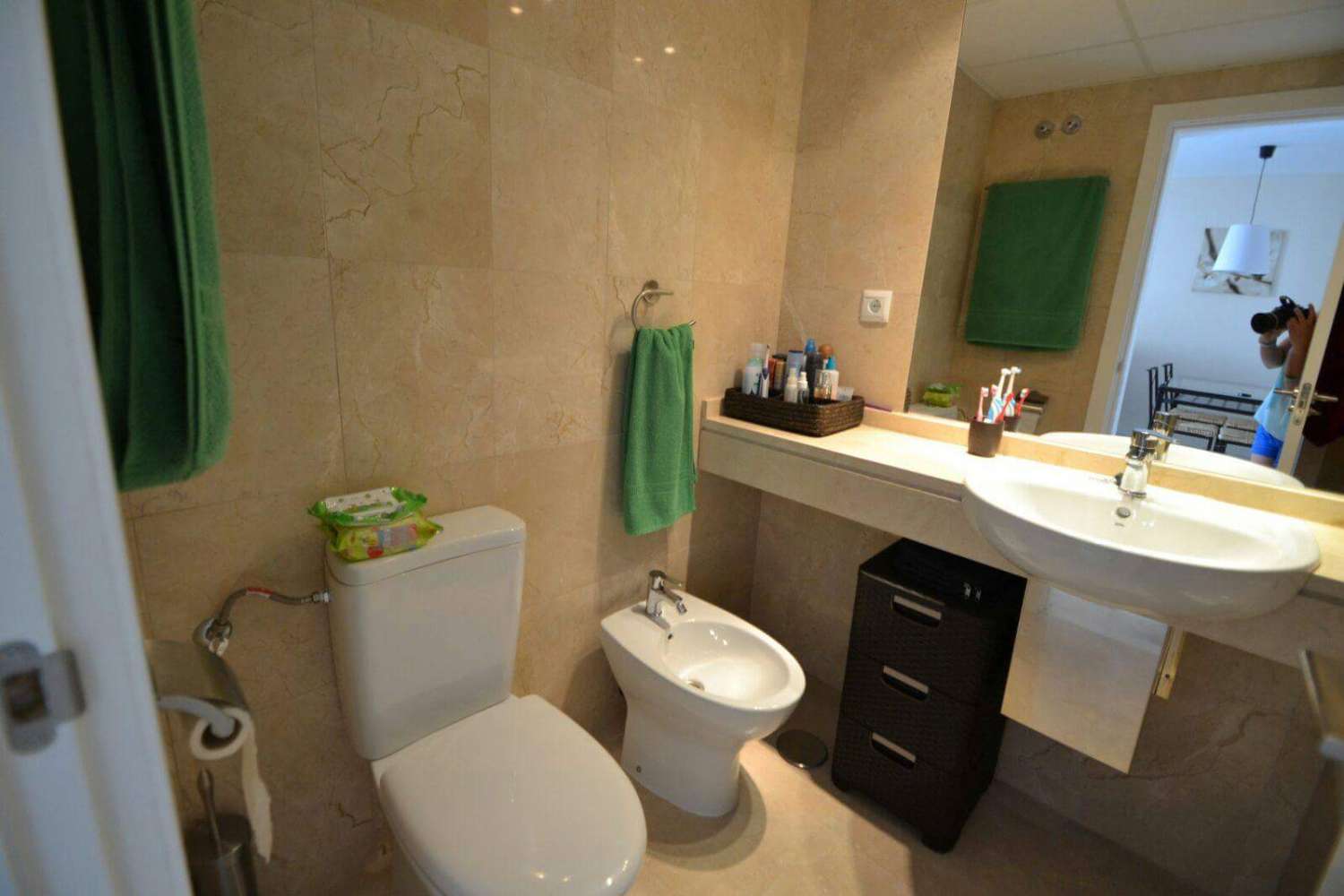 Se alquila hasta 30.6.2026  bonito apartamento con vistas al mar en Benalmádena