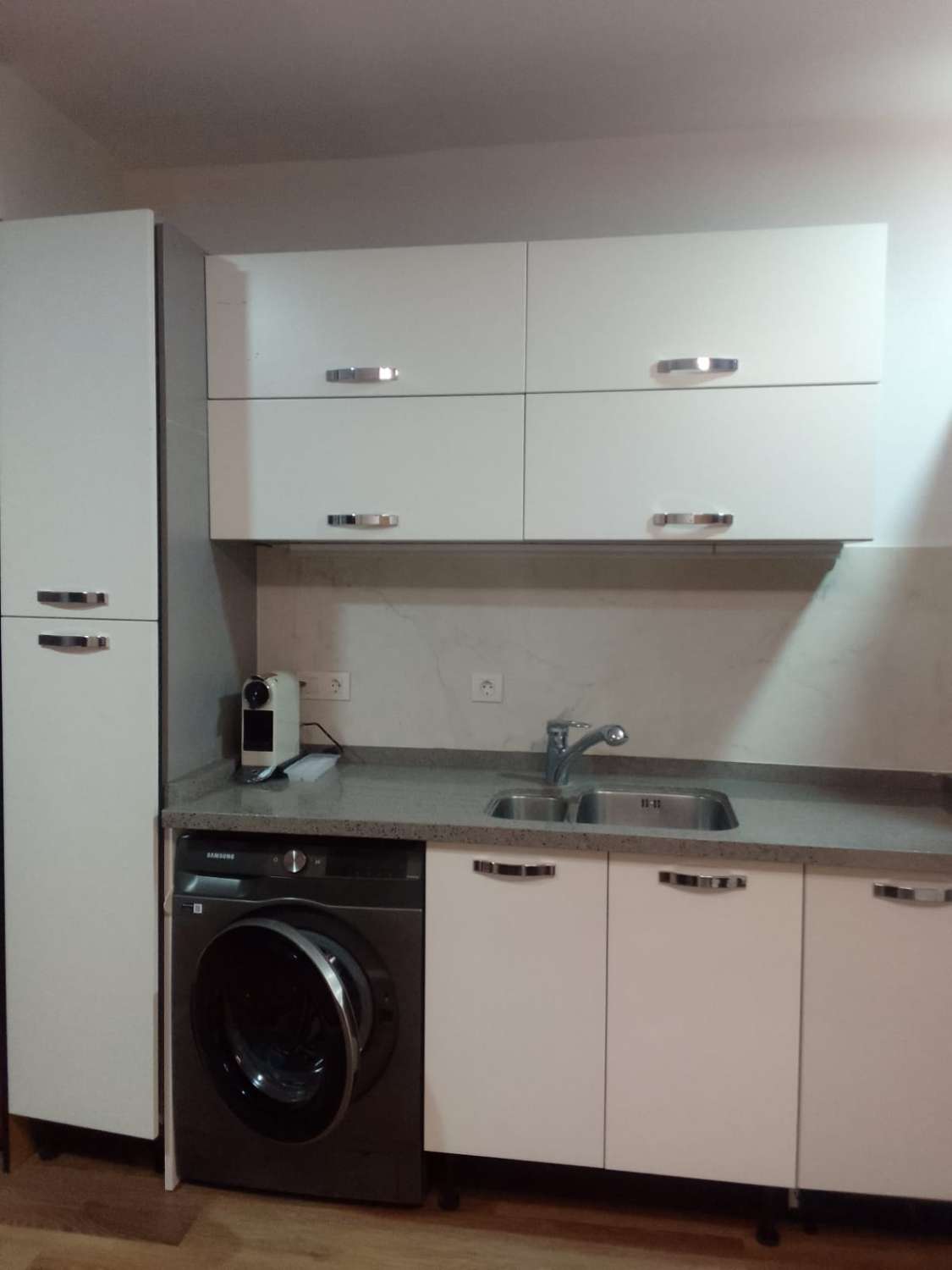 Se alquila desde 01/09/2026 hasta 30/06/2027 magnífico dúplex de 3 dormitorios en el centro de Fuengirola