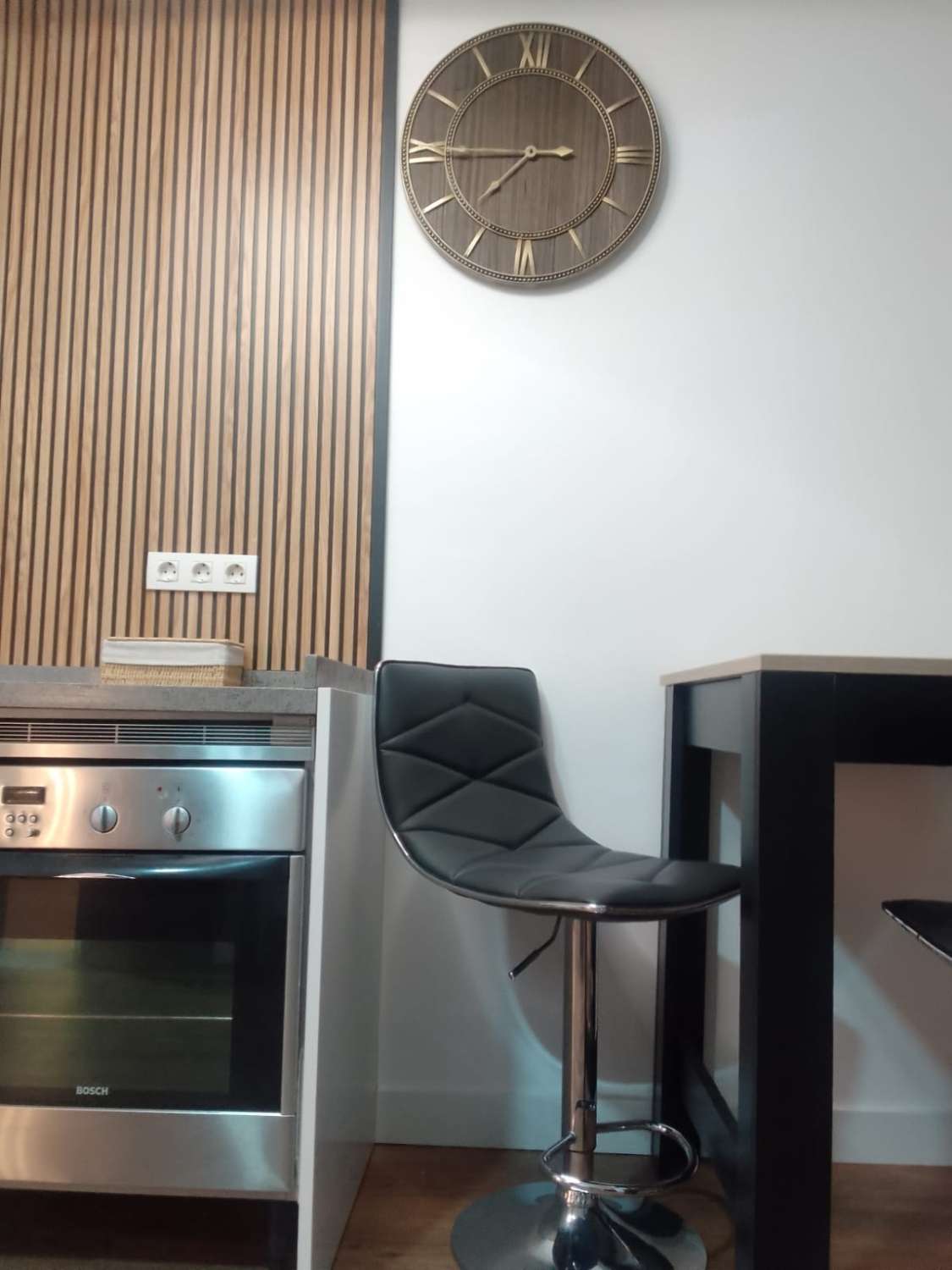 Se alquila desde 01/09/2026 hasta 30/06/2027 magnífico dúplex de 3 dormitorios en el centro de Fuengirola