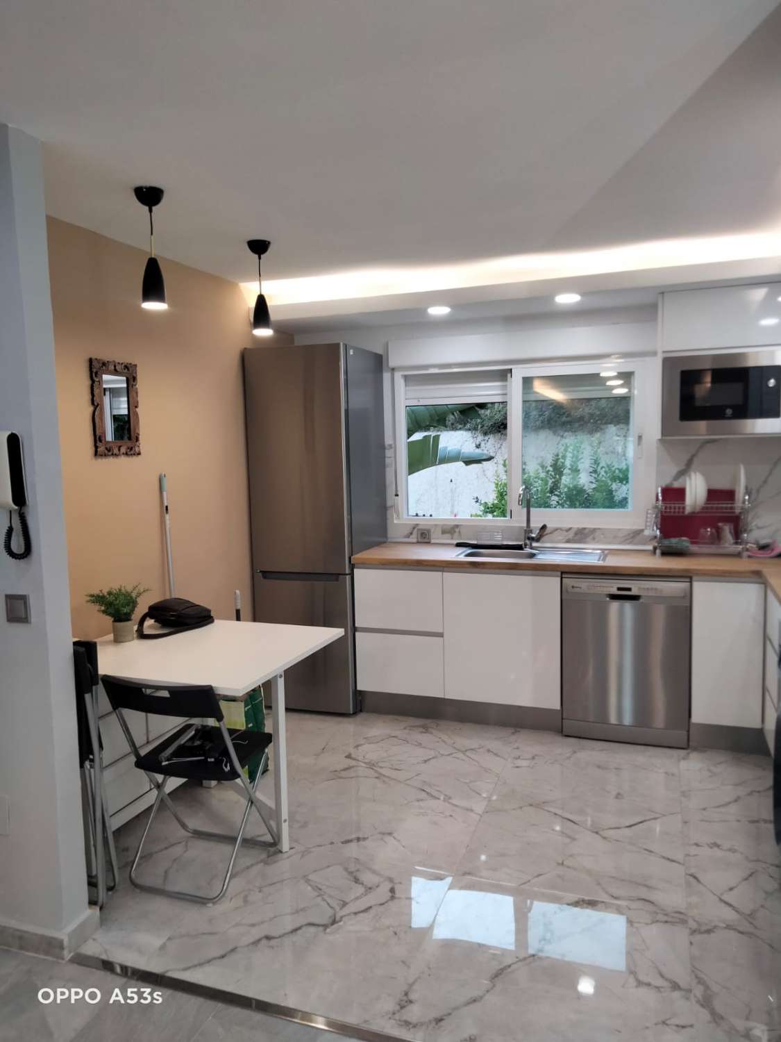 SE ALQUILA DESDE 15/03/2026-30/06/2026 Y DESDE 15/10/2026-30/06/2027 MAGNIFICO APARTAMENTO CON VISTAS AL MAR  EN ZONA LA CARIHUELA (TORREMOLINOS6