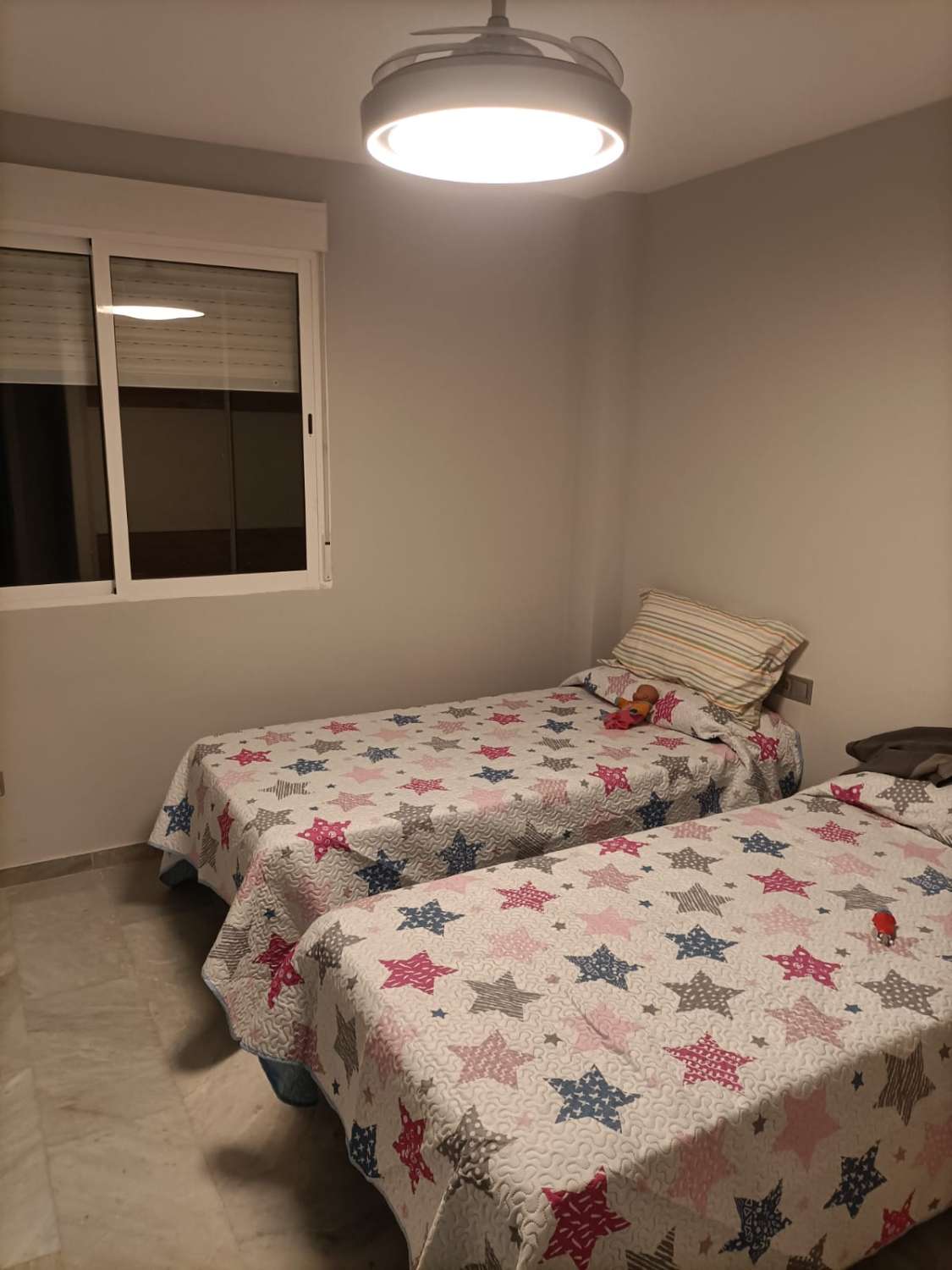 SE ALQUILA DESDE 15/03/2026-30/06/2026 Y DESDE 15/10/2026-30/06/2027 MAGNIFICO APARTAMENTO CON VISTAS AL MAR  EN ZONA LA CARIHUELA (TORREMOLINOS6