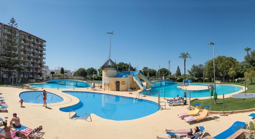 MEDIA TEMPORADA SE ALQUILA BONITO ESTUDIO  DESDE EL 01/10/2025 - 30/06/2026 EN BENALMÁDENA COSTA