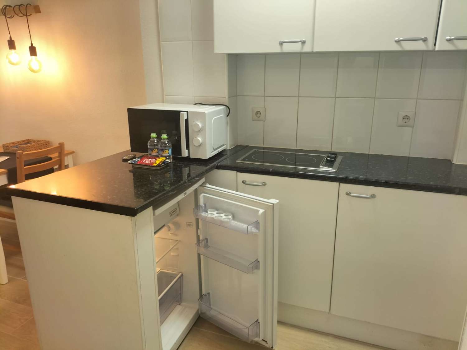 MEDIA TEMPORADA SE ALQUILA BONITO ESTUDIO  DESDE EL 01/10/2025 - 30/06/2026 EN BENALMÁDENA COSTA