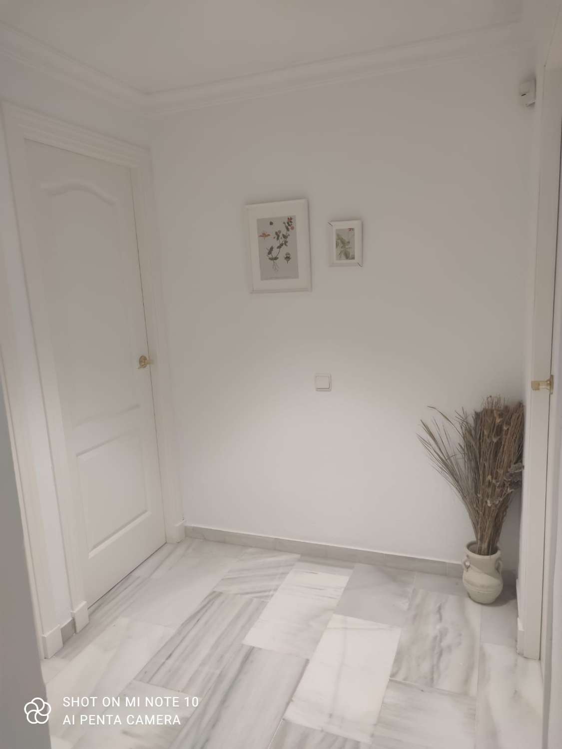 SE ALQUILA BONITO APARTAMENTO  DESDE DEL 01/12/2025- 30/06/26 (solo se alquila 3 meses)EN BENALMÁDENA