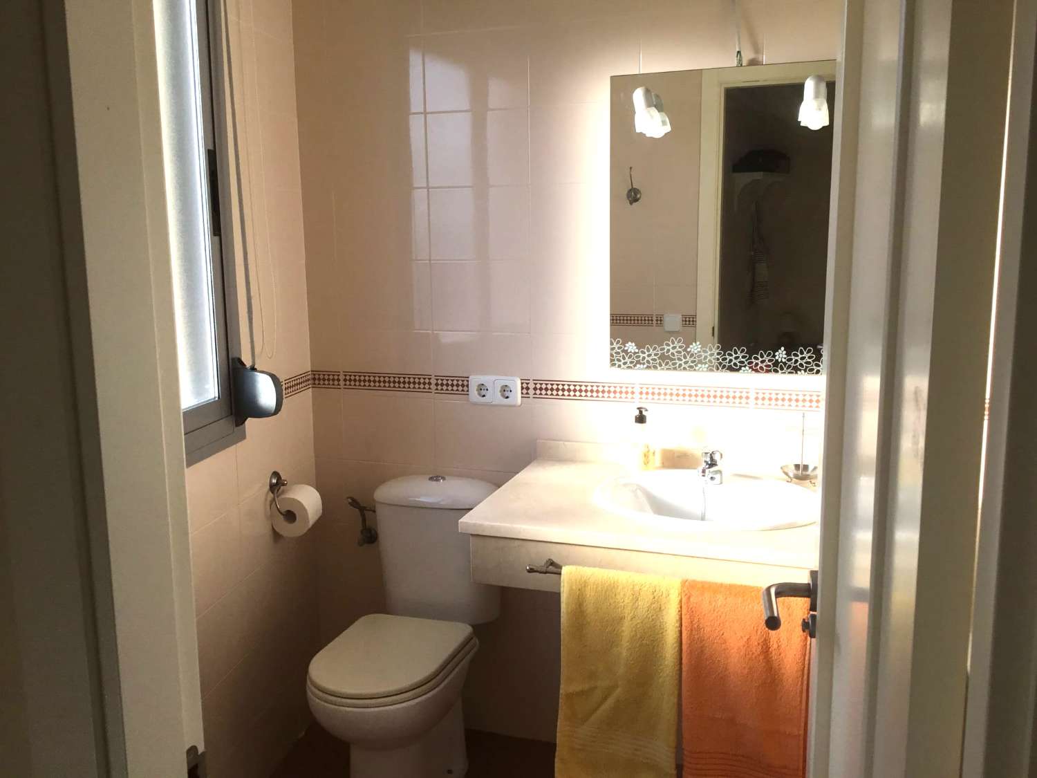 SE ALQUILA  PRECIOSO APARTAMENTO DESDE AHORA HASTA 30/06/2026 EN TORREBLANCA DEL SOL (FUENGIROLA)