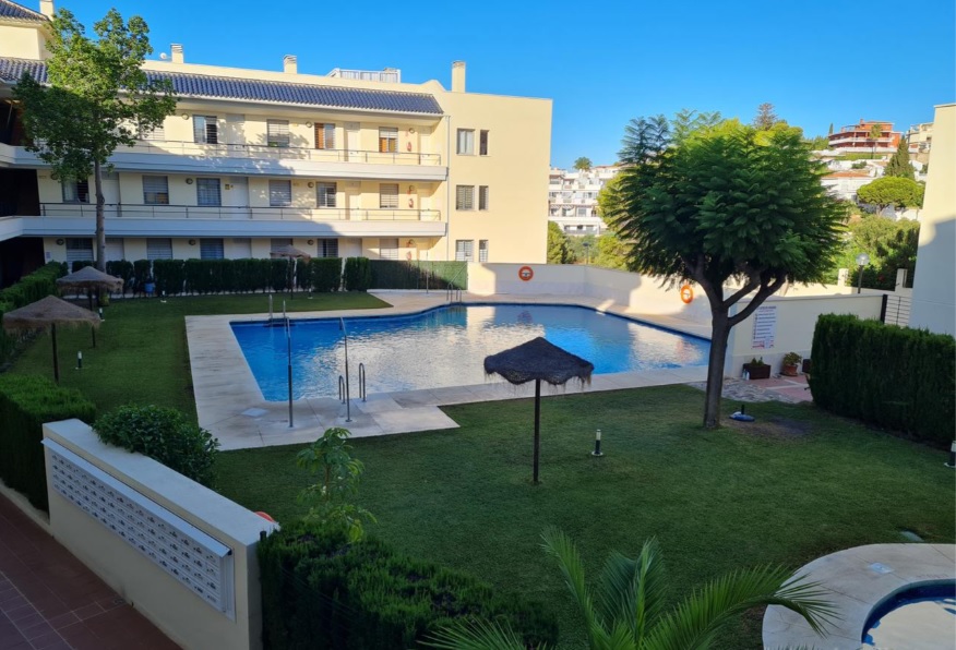 SE ALQUILA  PRECIOSO APARTAMENTO DESDE AHORA HASTA 30/06/2026 EN TORREBLANCA DEL SOL (FUENGIROLA)