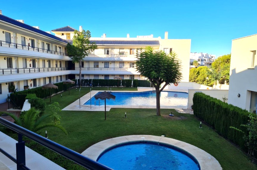 SE ALQUILA  PRECIOSO APARTAMENTO DESDE AHORA HASTA 30/06/2026 EN TORREBLANCA DEL SOL (FUENGIROLA)