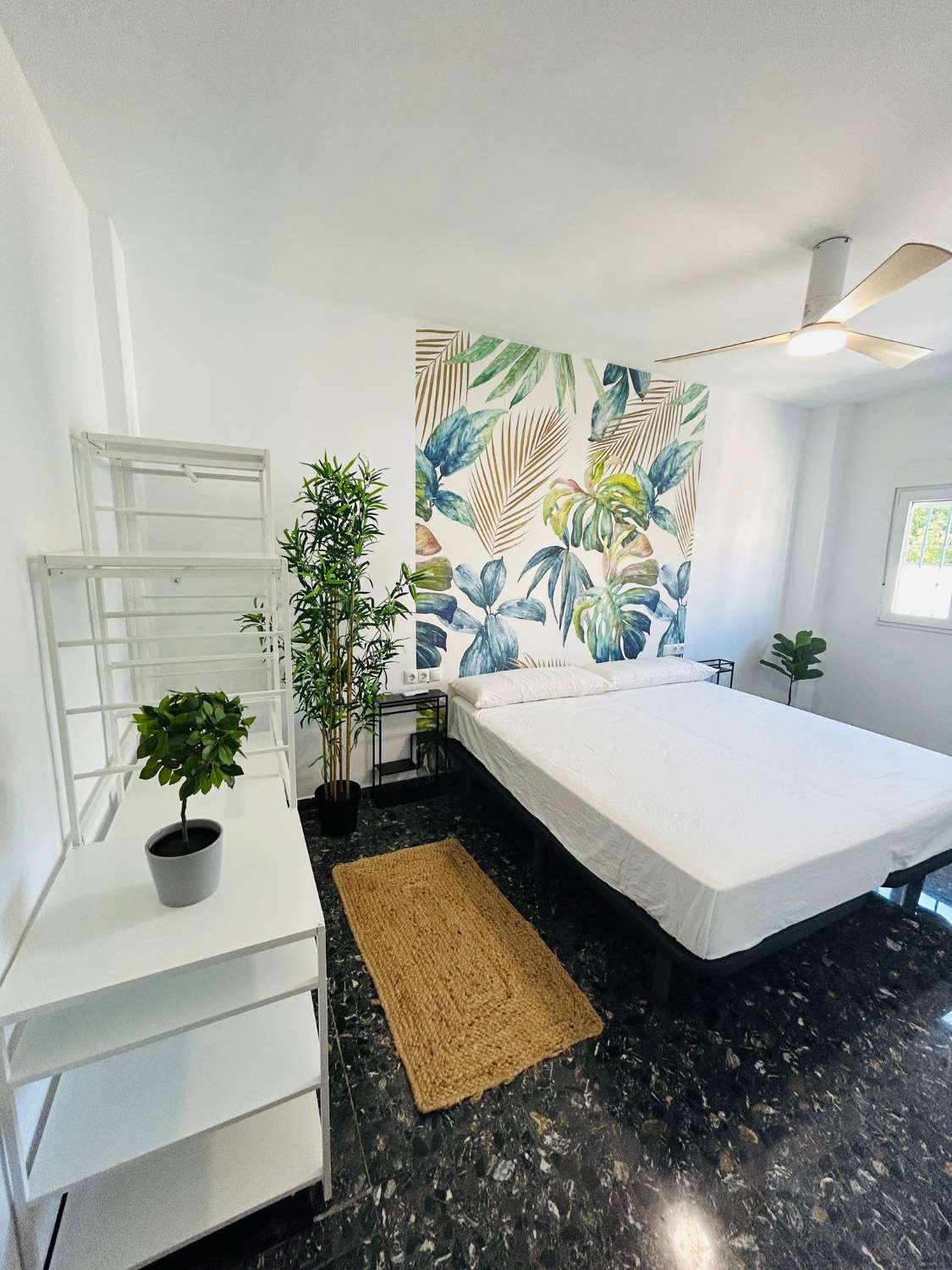 SE ALQUILA APARTAMENTO MEDIA TEMPORADA  DESDE 01/9/2026 - 30/06/27 BONITO APARTAMENTO EN TORREMOLINOS CENTRO