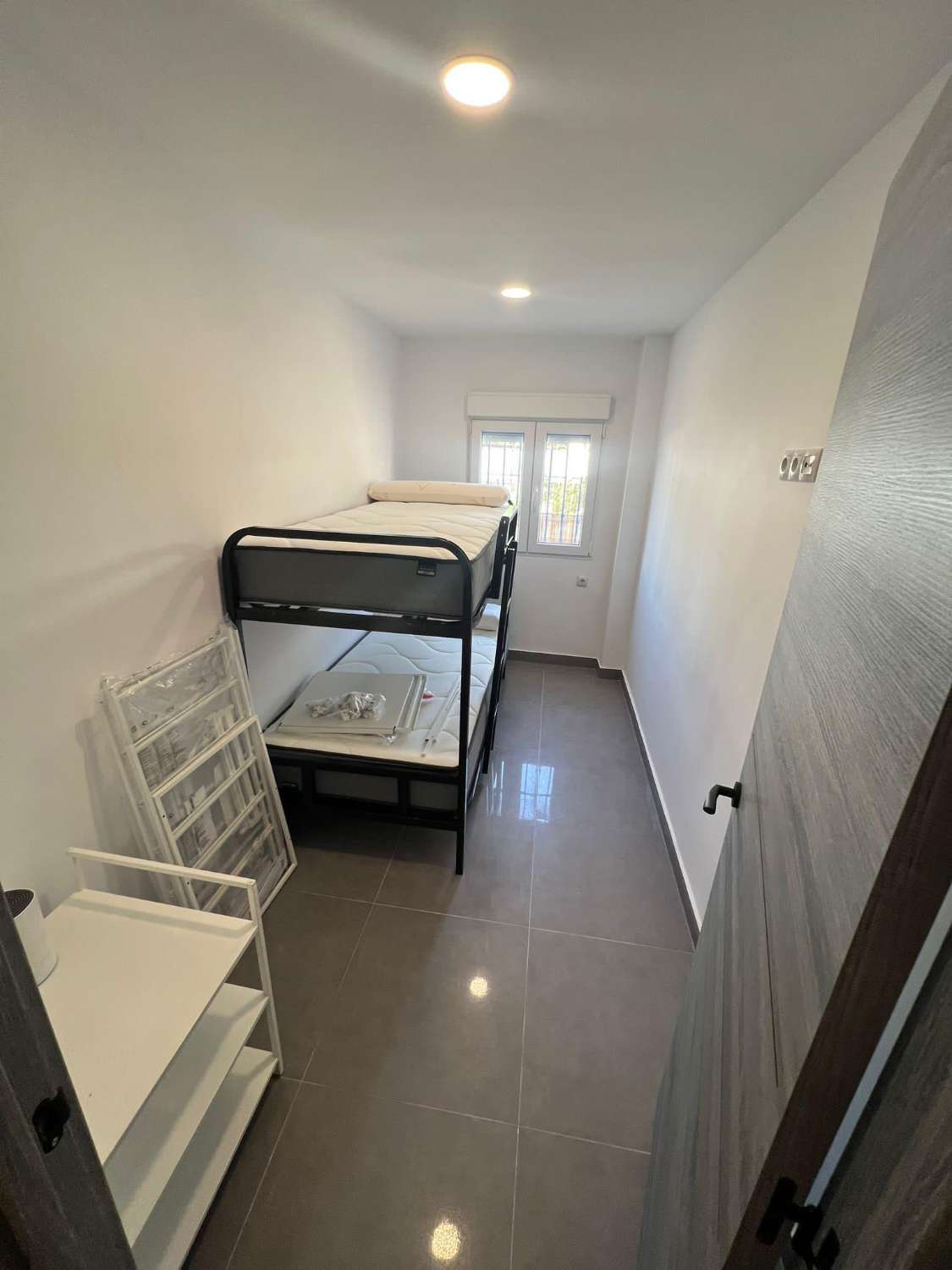 SE ALQUILA APARTAMENTO MEDIA TEMPORADA  DESDE 01/9/2026 - 30/06/27 BONITO APARTAMENTO EN TORREMOLINOS CENTRO