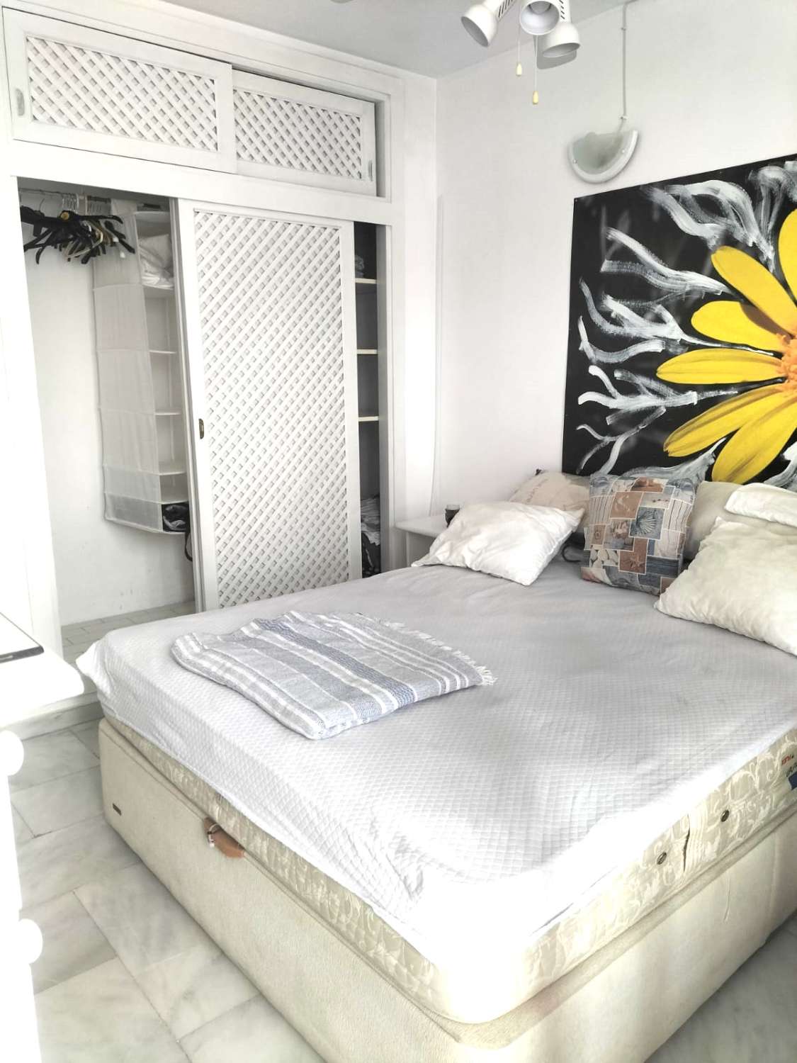 SE ALQUILA BONITO APARTAMENTO DESDE 01/03/2026 - 31/05/2026 EN PUERTO MARINA (BENALMÁDENA COSTA)