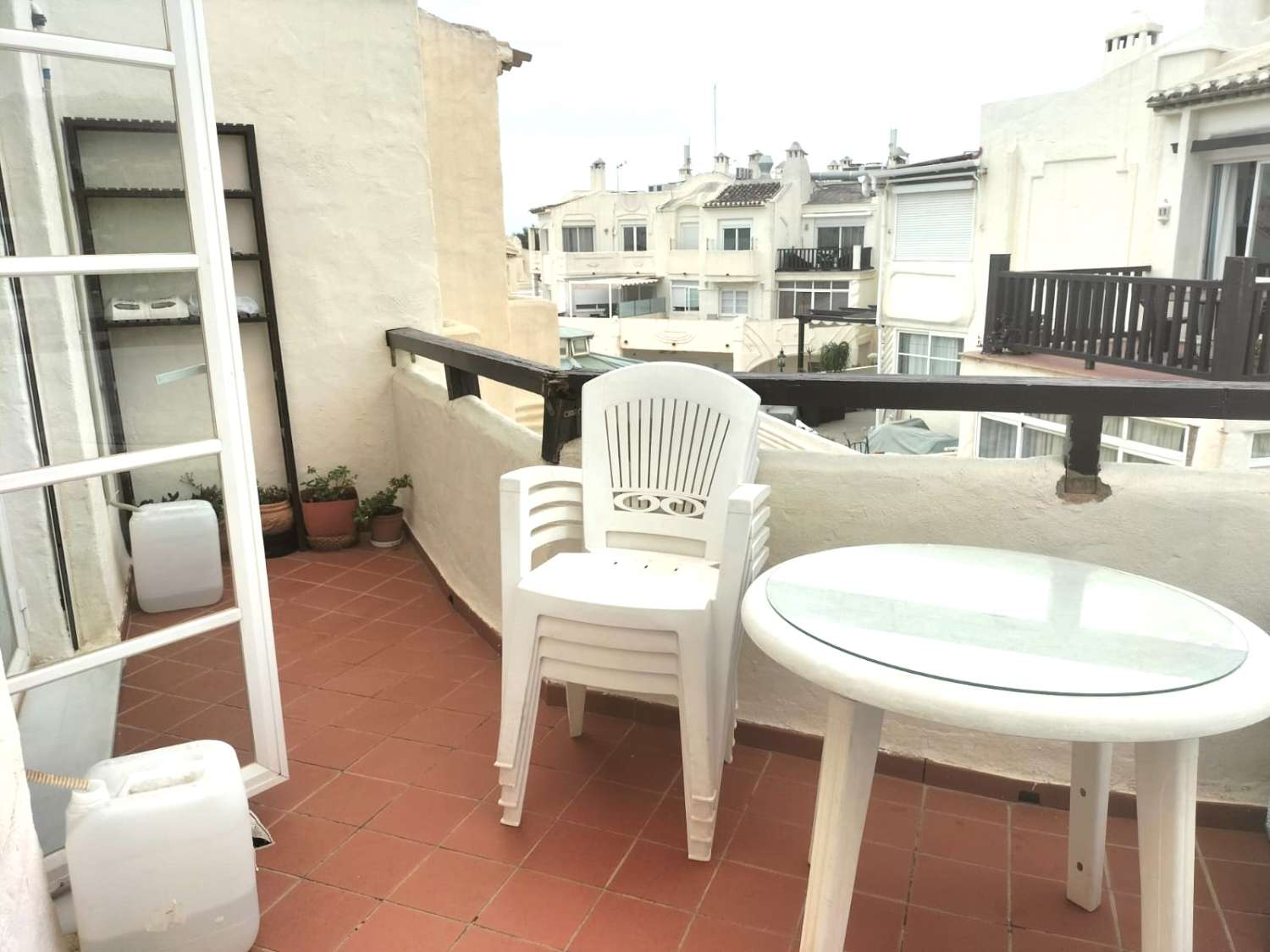 SE ALQUILA BONITO APARTAMENTO DESDE 01/03/2026 - 31/05/2026 EN PUERTO MARINA (BENALMÁDENA COSTA)